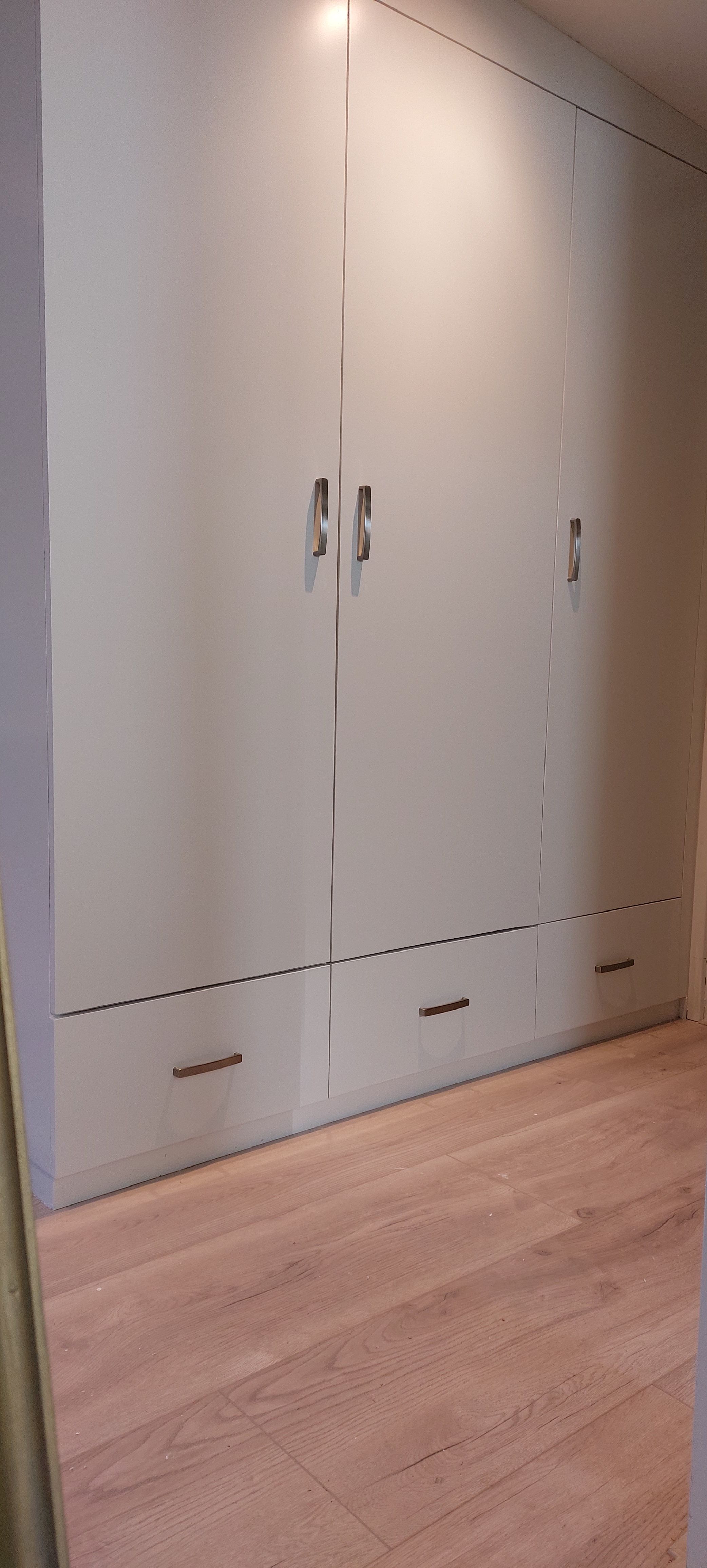 Maatwerk inbouwkast met lades